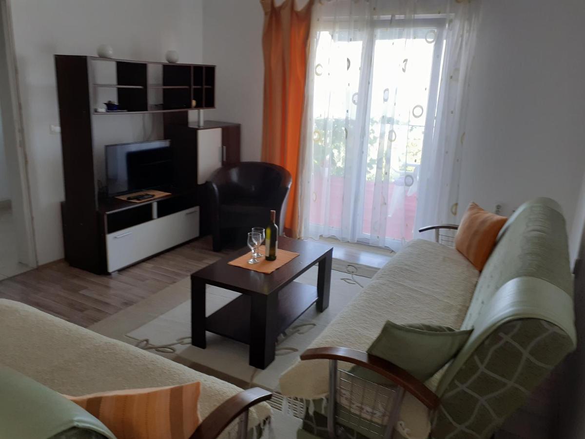 Apartment Vuk I Novak Ulcinj Exterior foto