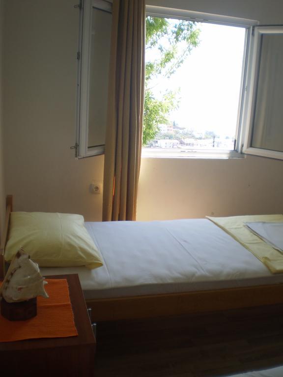Apartment Vuk I Novak Ulcinj Cameră foto