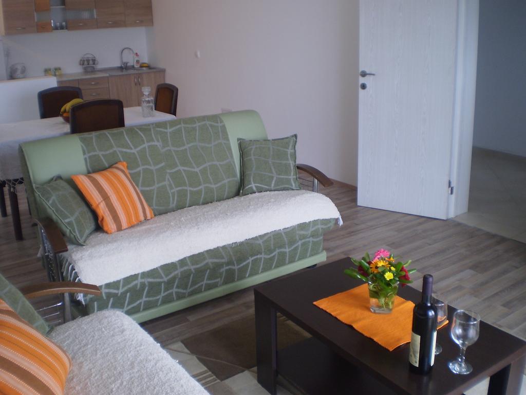 Apartment Vuk I Novak Ulcinj Exterior foto