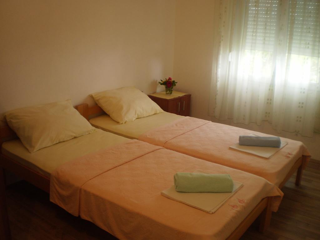 Apartment Vuk I Novak Ulcinj Exterior foto