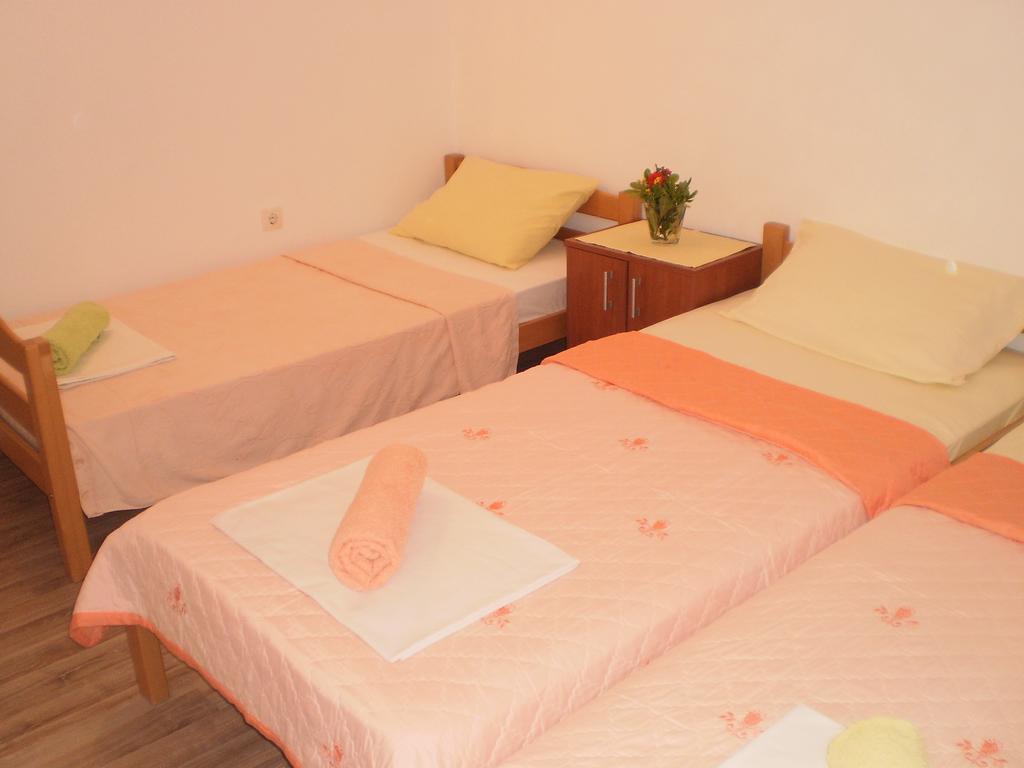 Apartment Vuk I Novak Ulcinj Exterior foto