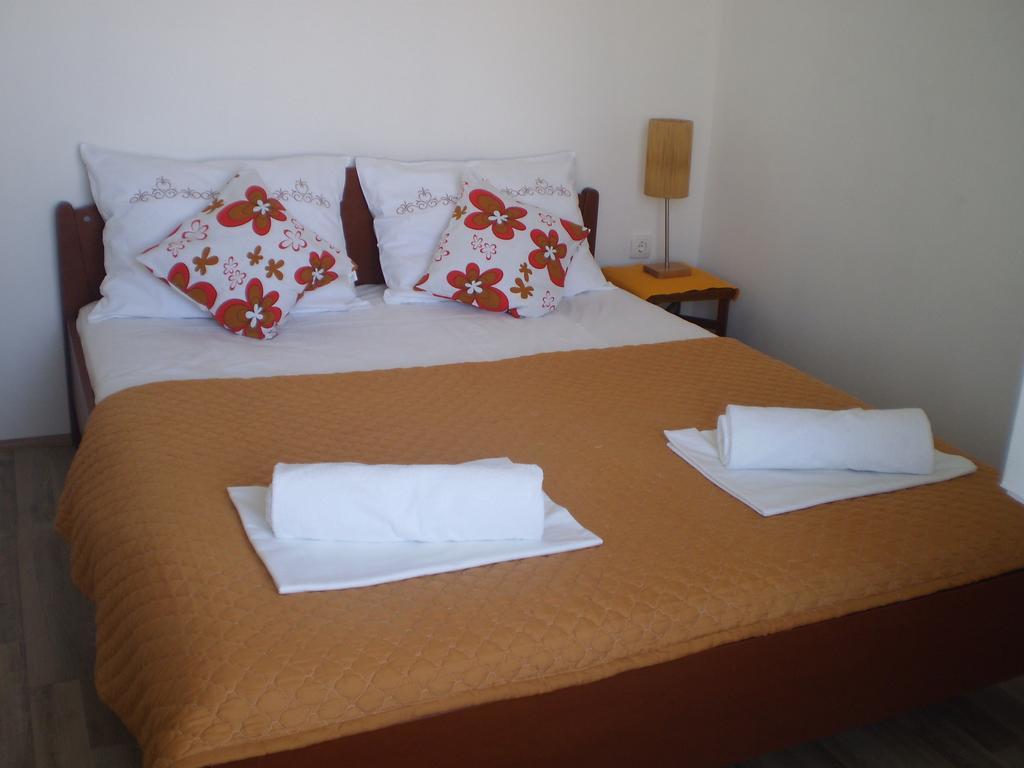 Apartment Vuk I Novak Ulcinj Exterior foto