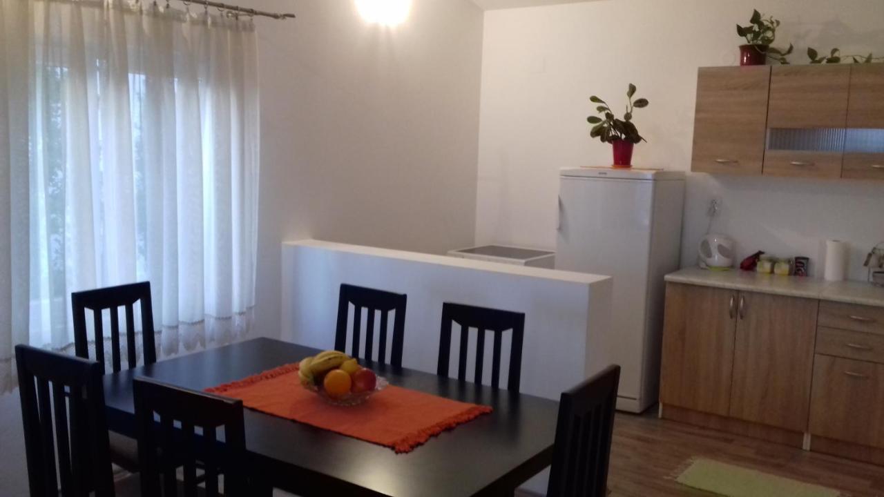 Apartment Vuk I Novak Ulcinj Exterior foto
